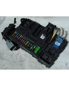 Ford Fusion 2017 2018 Fuse Box Relay Junction Block Module HU5T15604