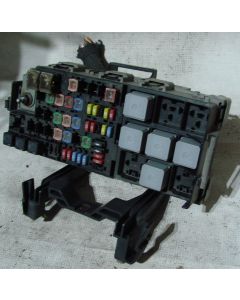 Lincoln MKS 2009 2010 2011 2012 Fuse Box Relay Junction Block Module 8G1T14A003AC