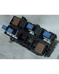 Nissan Pathfinder 2005 2006 2007 2008 2009 2010 2011 2012 Factory OEM Relay Junction Box 63564005
