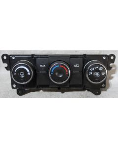 Chevy Traverse 2009 2010 2011 2012 Factory OEM Temperature Climate AC Control Panel 25977432 (CU245)