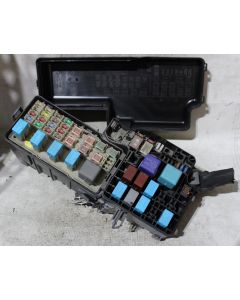 Toyota Camry 2002 2003 2004 Factory Engine Fuse Box Relay Junction Block Module  (EC595)