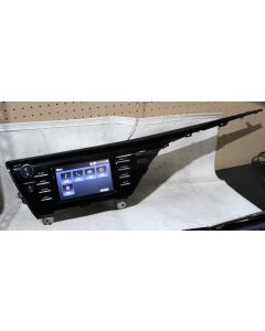 Toyota Camry 2018 2019 2020 Factory 8" Touchscreen Gracenote Media Radio 8614006440 (OD2956)